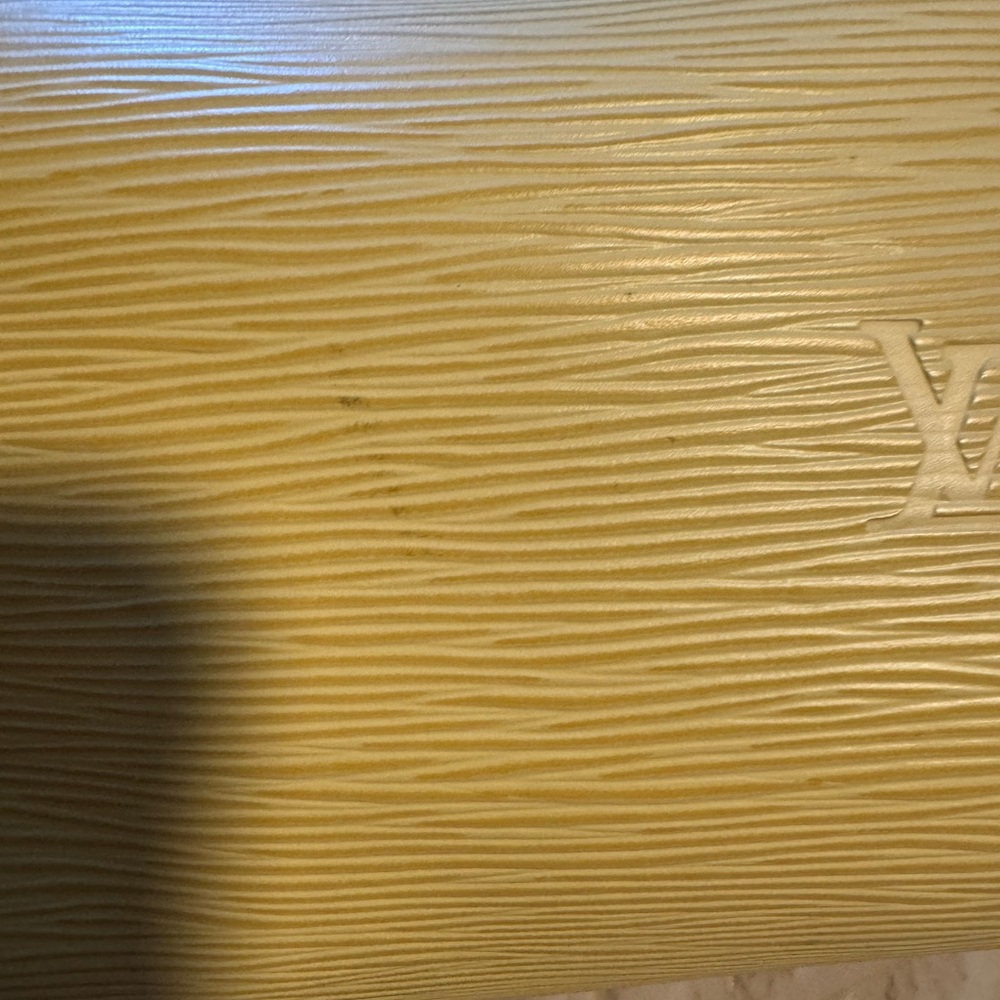 LOUIS VUITTON CLASSIC SPEEDY 25 EPI LEATHER HANDBAG - Picture 13 of 16